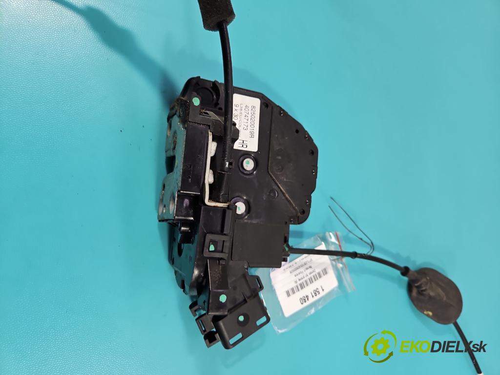 Renault Fluence 1.6 16V 110 HP manual 81 kW 1598 cm3 4- zámok zadné pravý 825020019R