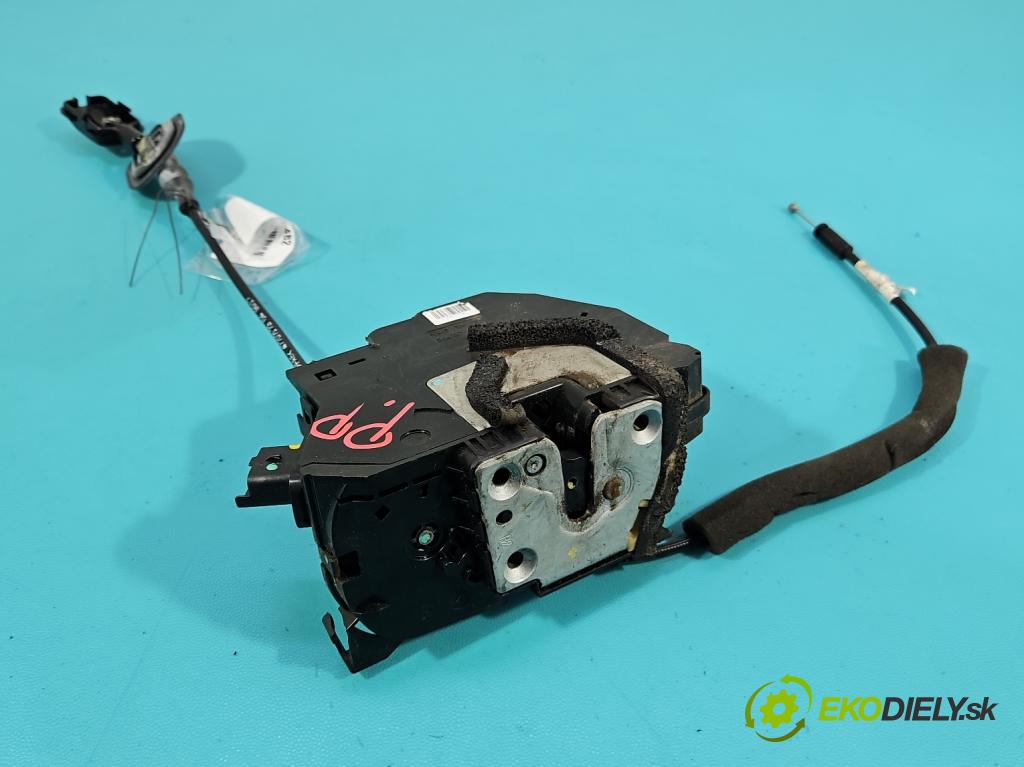 Renault Fluence 1.6 16V 110 hp manual 81 kW 1598 cm3 4- zámek přední pravý 805020022R