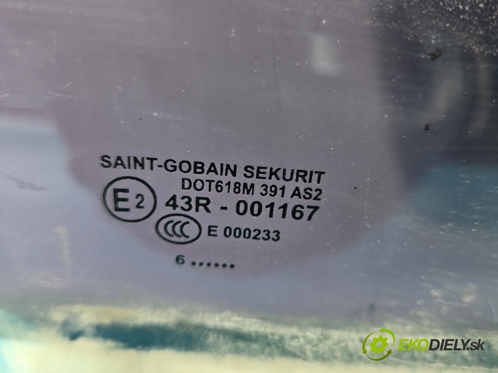Porsche Cayenne I 2002-2010 4.5 V8 340KM: automatic 250 kW 4511 cm3 5- sklo dvere zadné pravé