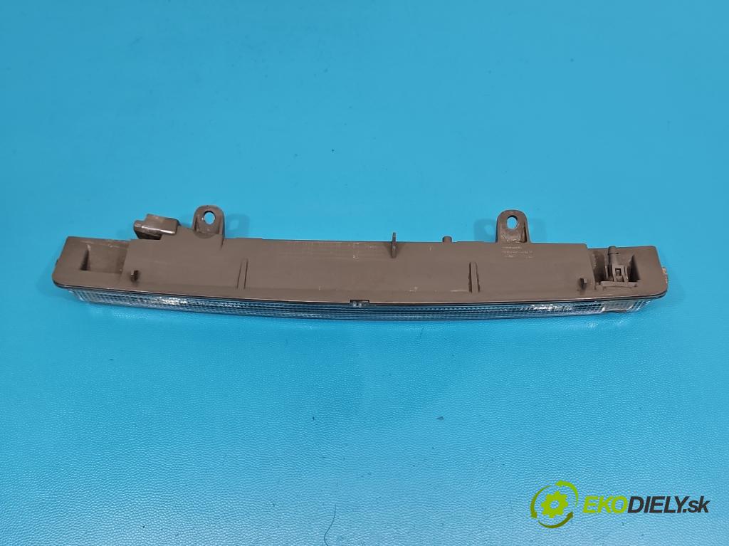 Citroen DS5 2011-2015 2.0 HDI 163 HP automatic 120 kW 1997 cm3 5- světlo: stop: 9804687380