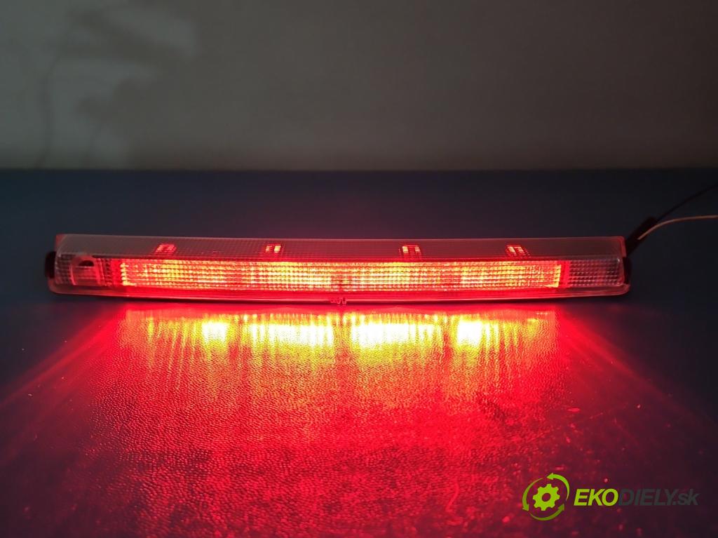 Citroen DS5 2011-2015 2.0 HDI 163 HP automatic 120 kW 1997 cm3 5- světlo: stop: 9804687380