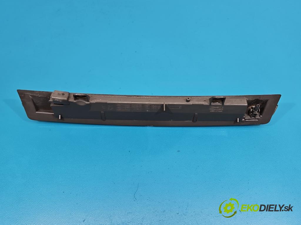 Citroen DS5 2011-2015 2.0 HDI 163 HP automatic 120 kW 1997 cm3 5- světlo: stop: 9804687380