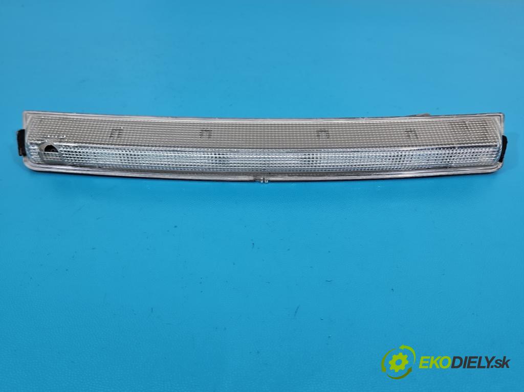 Citroen DS5 2011-2015 2.0 HDI 163 HP automatic 120 kW 1997 cm3 5- světlo: stop: 9804687380