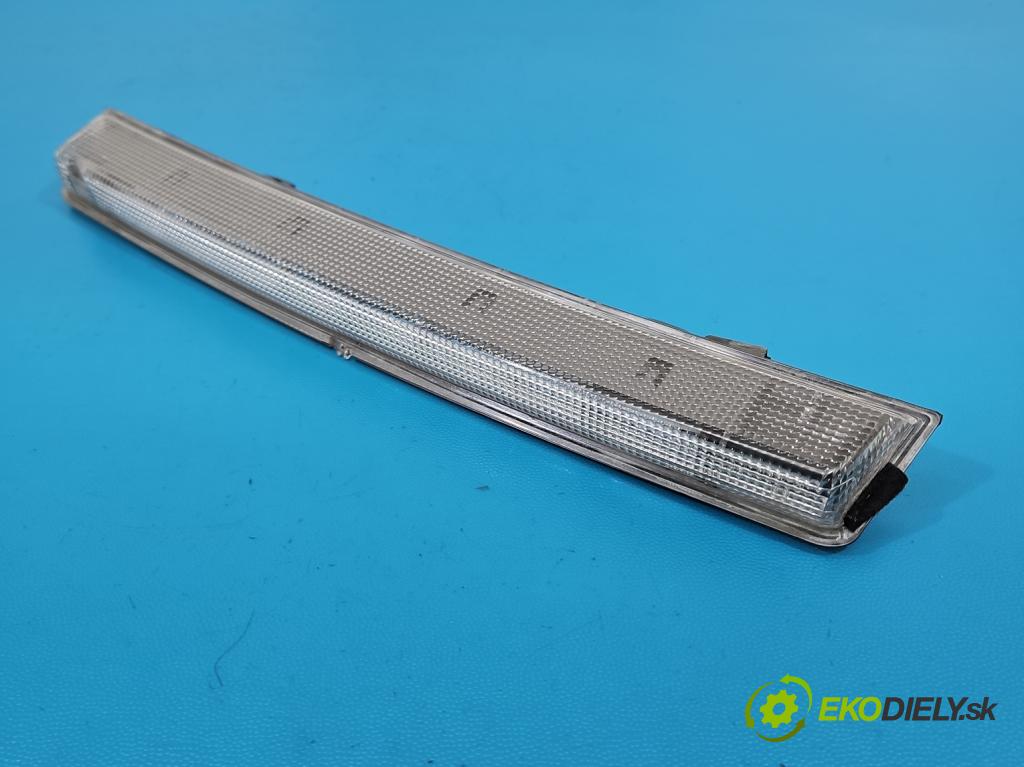 Citroen DS5 2011-2015 2.0 HDI 163 HP automatic 120 kW 1997 cm3 5- světlo: stop: 9804687380