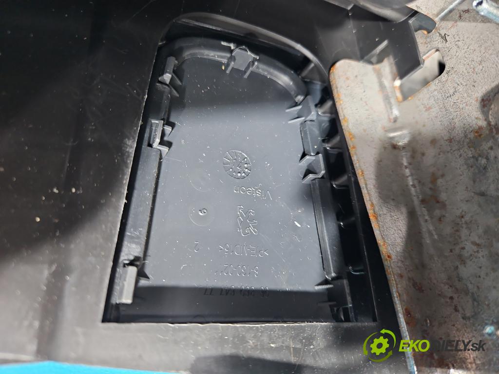 Citroen DS5 2011-2015 2.0 HDI 163 HP automatic 120 kW 1997 cm3 5- operadlo 9686964777 (Lakťová opierka)