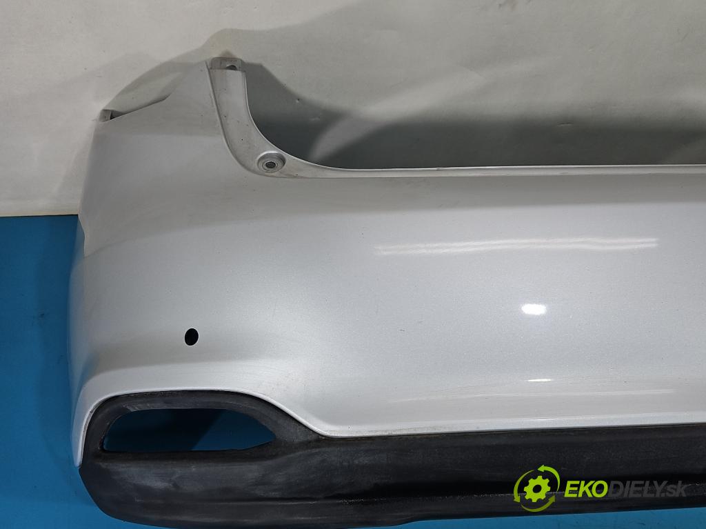 Fiat Tipo II 2015- 1.4 16V 95 HP manual 70 kW 1368 cm3 5- nárazník zadné 735626585 (Kľučka dverí ostatné)