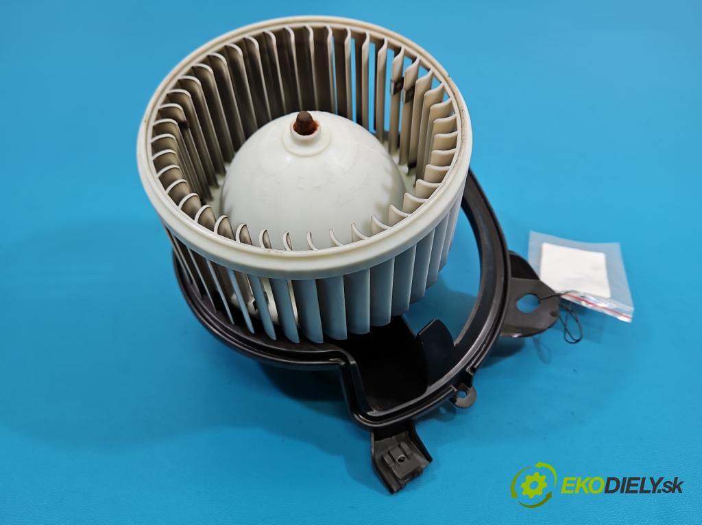 Fiat Tipo II 2015- 1.4 16V 95 HP manual 70 kW 1368 cm3 5- ventilátor vzduchu