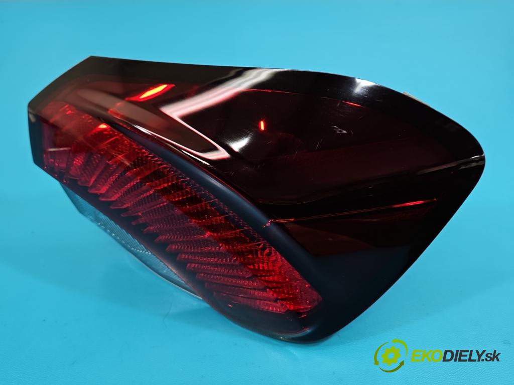 Fiat Tipo II 2015- 1.4 16V 95 HP manual 70 kW 1368 cm3 5- svetlo / reflektor zadné pravé 0521153420 (Kľučka dverí ostatné)