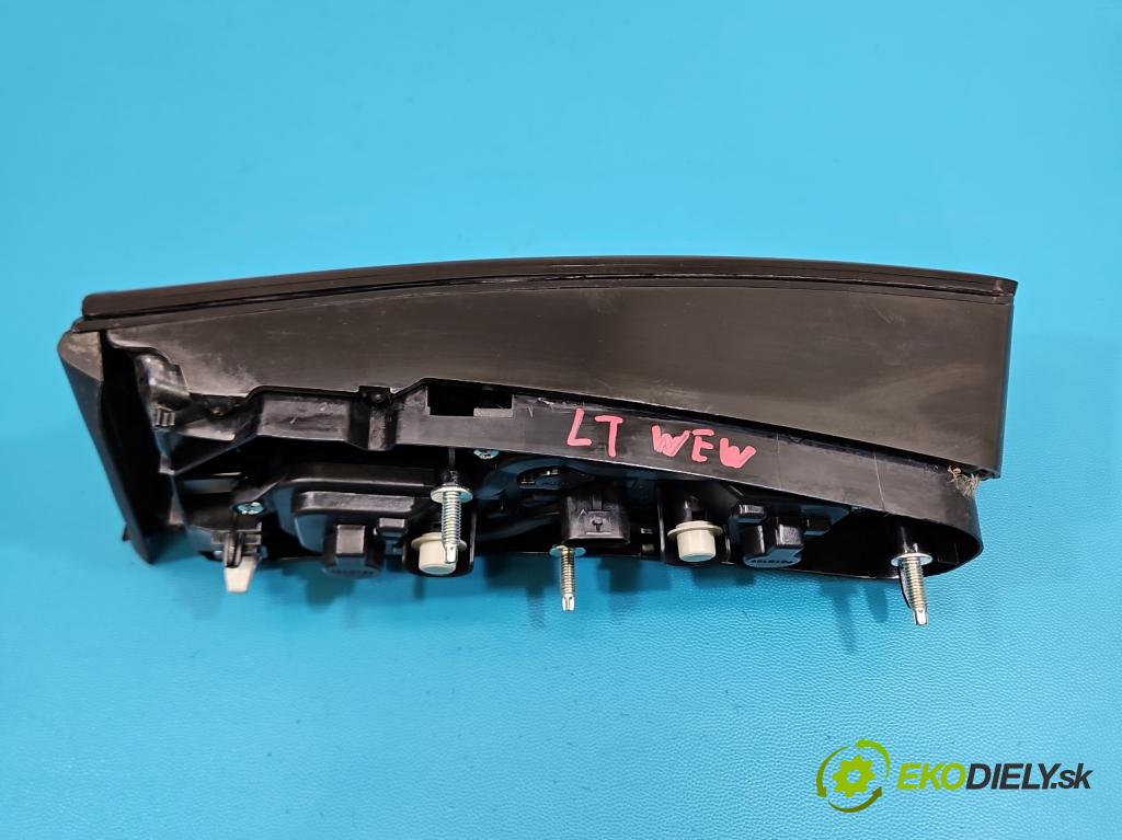 Fiat Tipo II 2015- 1.4 16V 95 HP manual 70 kW 1368 cm3 5- svetlo / reflektor zadné ľavé 0521341560 (Kľučka dverí ostatné)