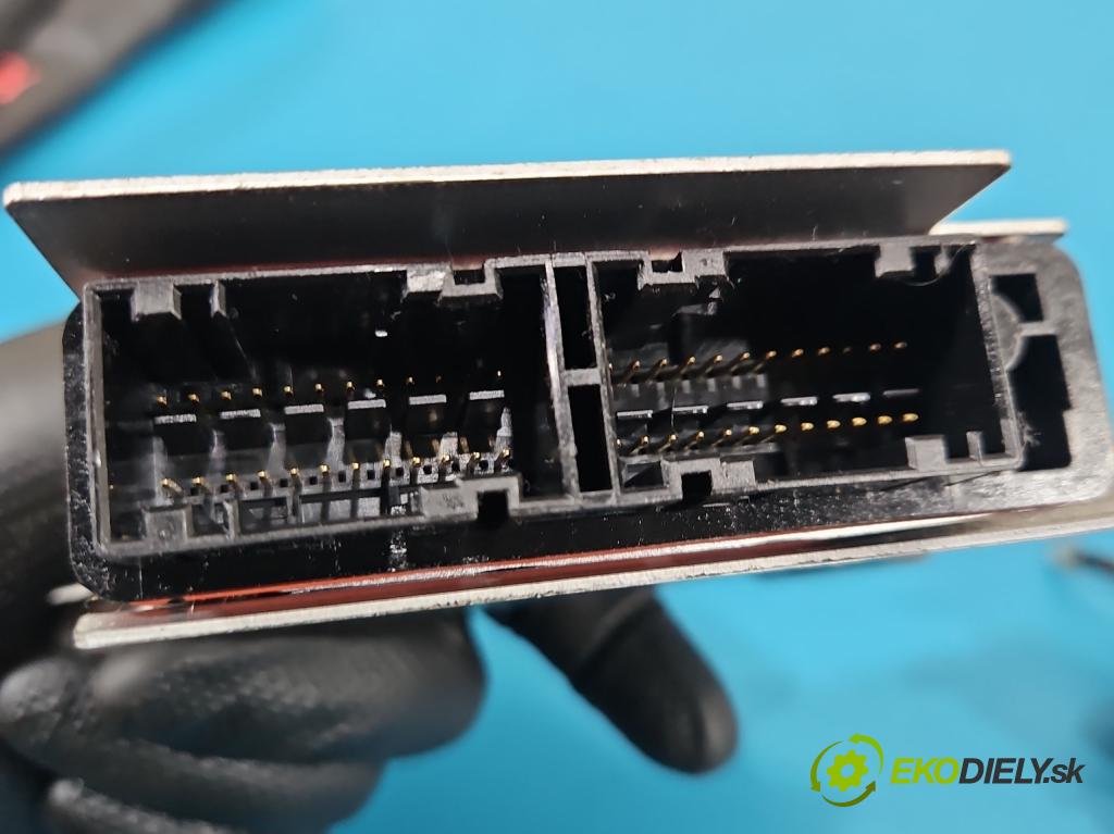 Citroen C1 I 2005-2014 1.0 12V 68 HP manual 50 kW 998 cm3 5- airbag vzduchové soubor: