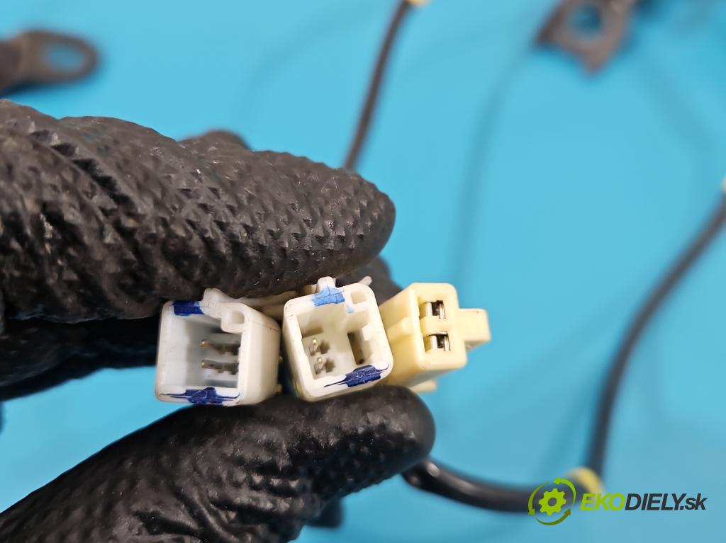 Citroen C1 I 2005-2014 1.0 12V 68 HP manual 50 kW 998 cm3 5- airbag vzduchové soubor: