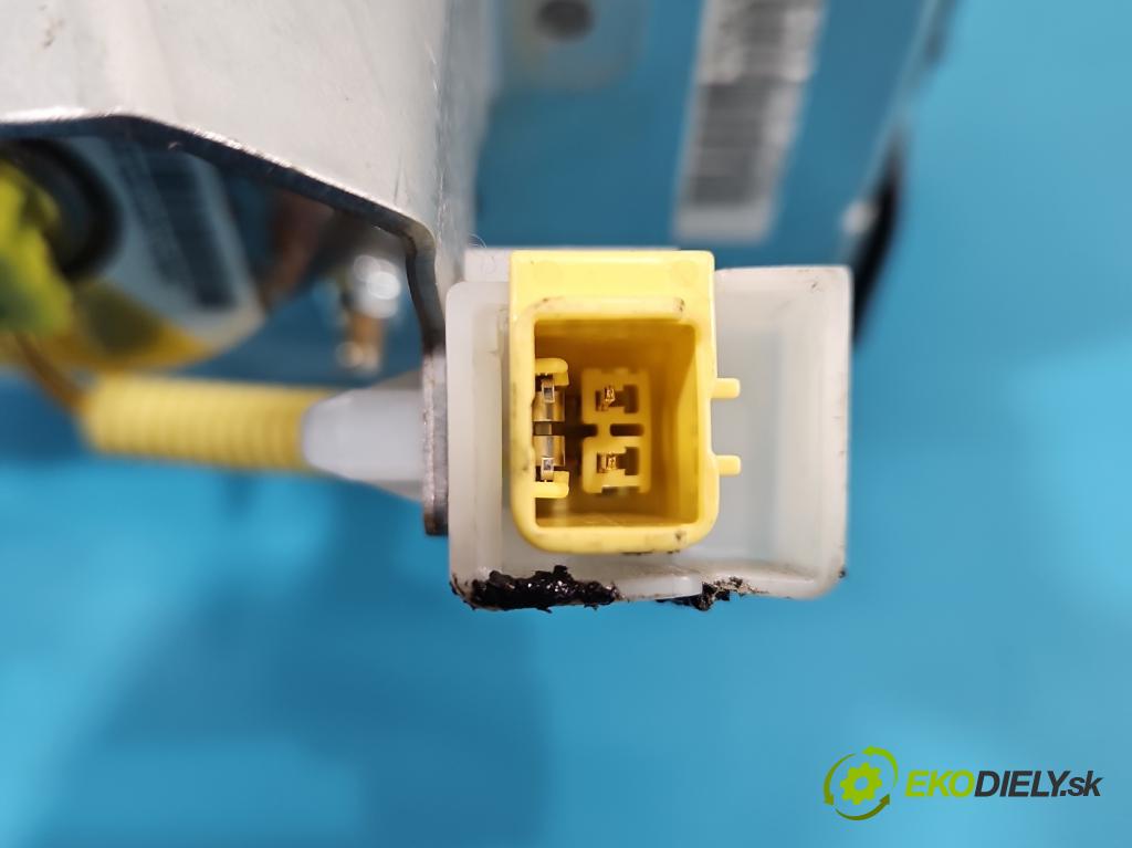 Citroen C1 I 2005-2014 1.0 12V 68 HP manual 50 kW 998 cm3 5- airbag vzduchové soubor: