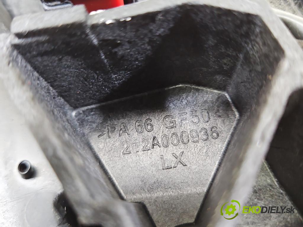 Fiat Tipo II 2015- 1.4 16V 95 HP manual 70 kW 1368 cm3 5- zrkadlo ľavé  (Kľučka dverí ostatné)