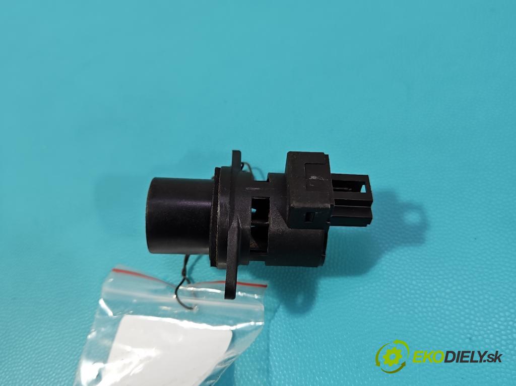 Fiat Tipo II 2015- 1.4 16V 95 HP manual 70 kW 1368 cm3 5- snímač teploty: interné: 53102292