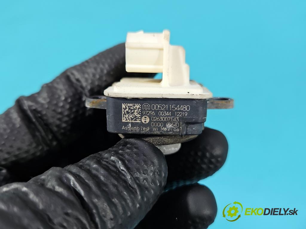 Fiat Tipo II 2015- 1.4 16V 95 HP manual 70 kW 1368 cm3 5- Kamera cúvania 00521154480