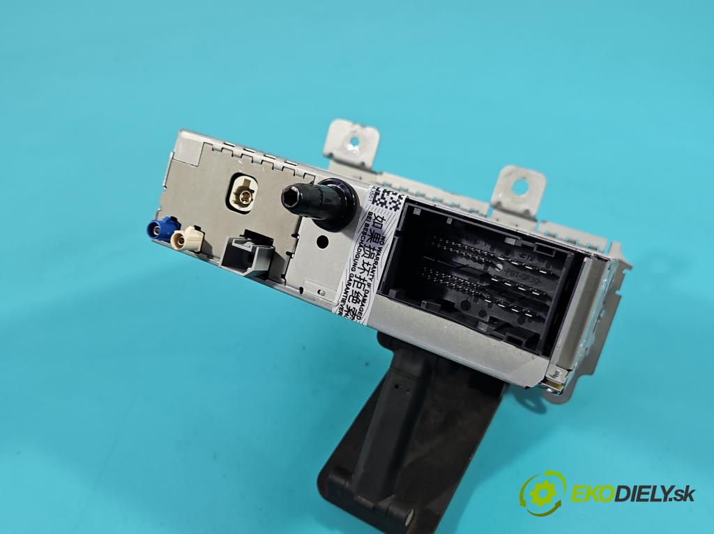 Fiat Tipo II 2015- 1.4 16V 95 HP manual 70 kW 1368 cm3 5- Radio originál 00521365060