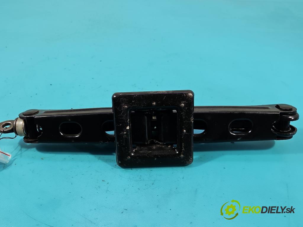 Fiat Tipo II 2015- 1.4 16V 95 HP manual 70 kW 1368 cm3 5- mechanizmus okna automobilovy