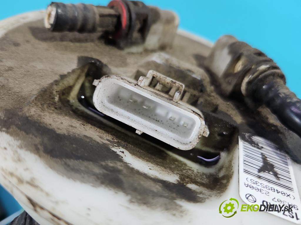 Ford Mondeo Mk3 2000-2007 2.0 16V 145 HP manual 107 kW 1999 cm3 4- čerpadlo palivo 1S71AD-9H307