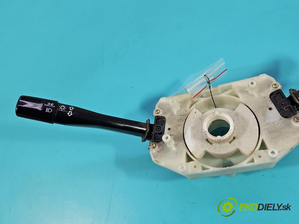 Honda CR-V I 1995-2001 2.0 16V 147 HP manual 108 kW 1973 cm3 5- prepínač komplex: M16389 (Prepínacie páčky pod volantom)