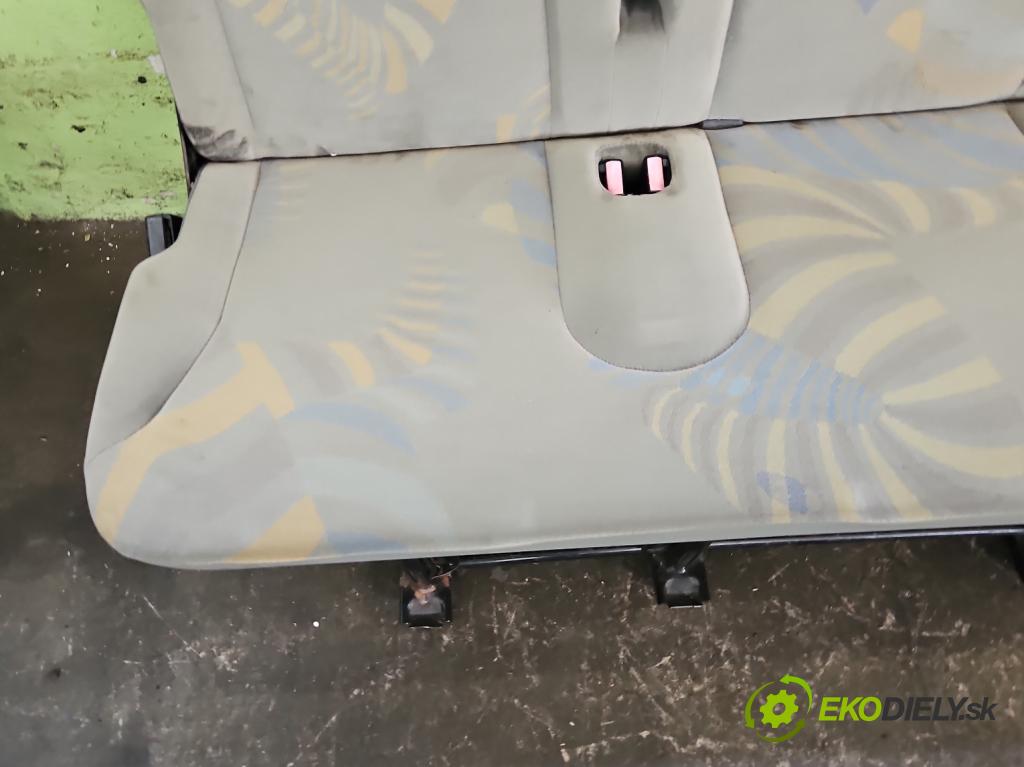 Renault Trafic II 2001-2014 1.9 dci 109 HP manual 80 kW 1870 cm3 5- Sedačka zadné ľavý III