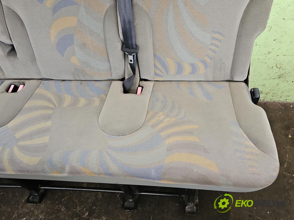 Renault Trafic II 2001-2014 1.9 dci 109 HP manual 80 kW 1870 cm3 5- Sedačka zadné ľavý III