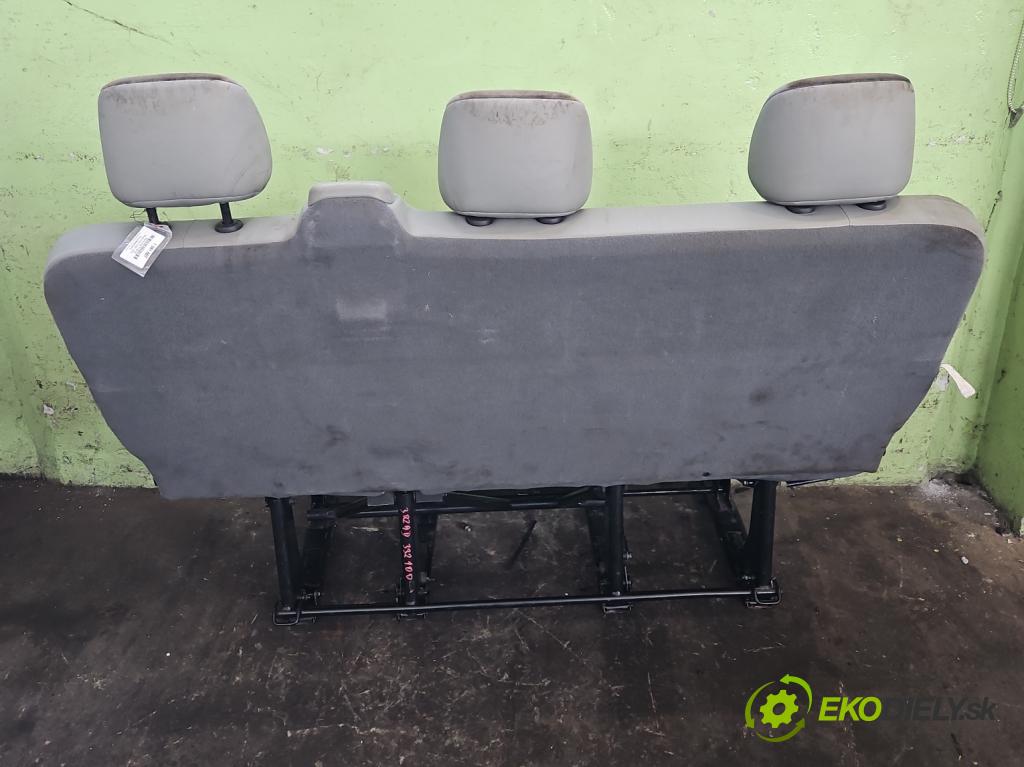 Renault Trafic II 2001-2014 1.9 dci 109 HP manual 80 kW 1870 cm3 5- Sedačka zadné ľavý III