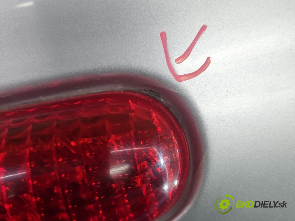 Renault Trafic II 2001-2014 1.9 dci 109 HP manual 80 kW 1870 cm3 5- zadna kufor  (Kapota zadná (kufor))