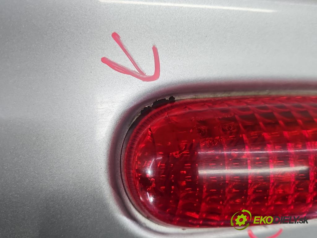 Renault Trafic II 2001-2014 1.9 dci 109 HP manual 80 kW 1870 cm3 5- zadna kufor  (Kapota zadná (kufor))