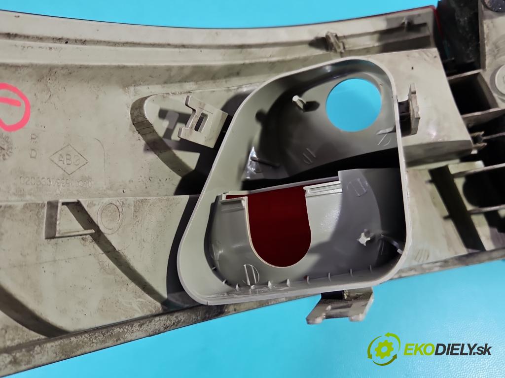 Renault Fluence 1.6 16V 110 hp manual 81 kW 1598 cm3 4- světlo zadní pravé 265500016R (Klika dveří ostatní)