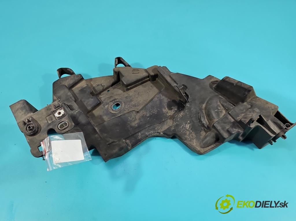 Renault Fluence 1.6 16V 110 HP manual 81 kW 1598 cm3 4- lišta pod svetlami 622220012R