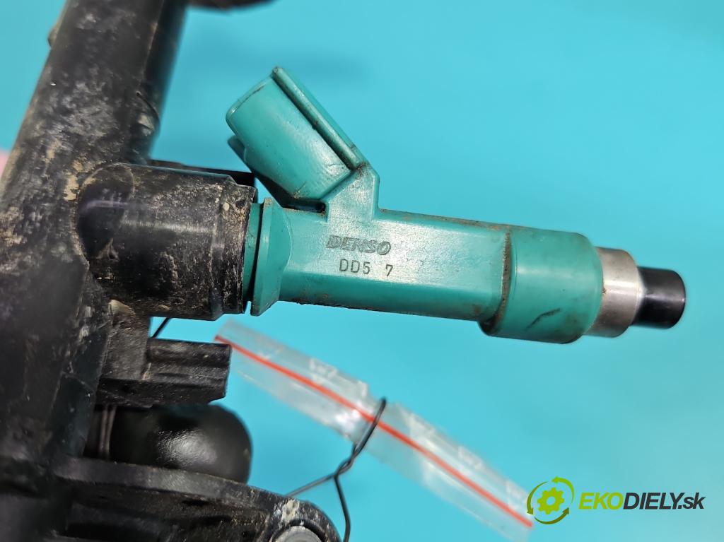 Citroen C1 I 2005-2014 1.0 12V 68 HP manual 50 kW 998 cm3 5- vstrek 23250-0Q020 (Vstrekovač paliva)