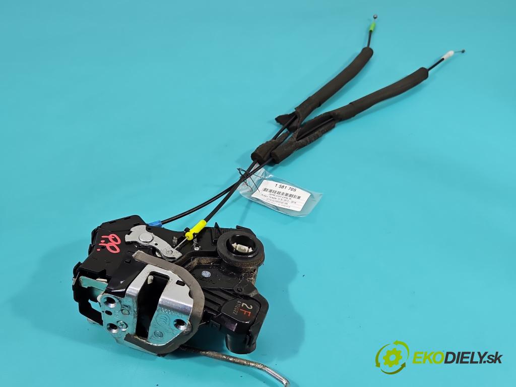 Subaru Forester IV SJ 2012-2018 2.0 BOXER 147 hp automatic 108 kW 1998 cm3 5- zámek přední pravý 