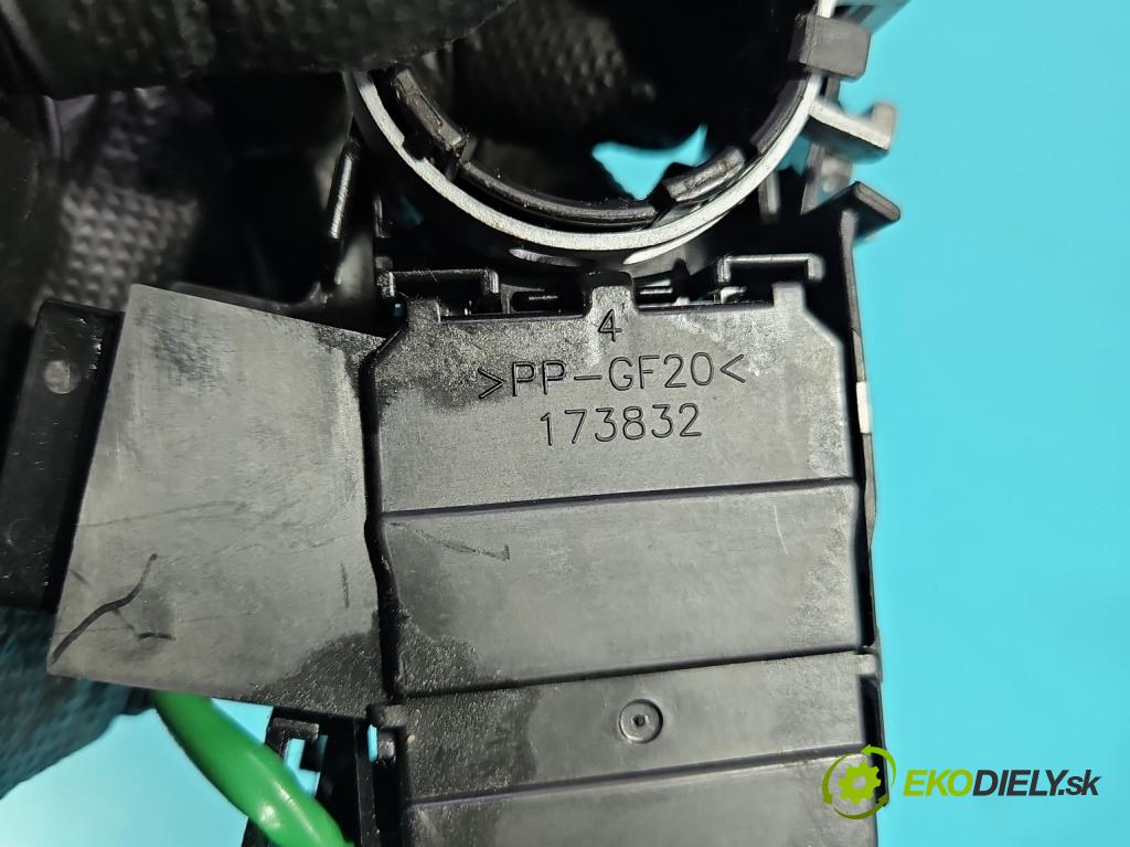 Subaru Forester IV SJ 2012-2018 2.0 BOXER 147 HP automatic 108 kW 1998 cm3 5- prepínač komplex: 173848 (Prepínacie páčky pod volantom)