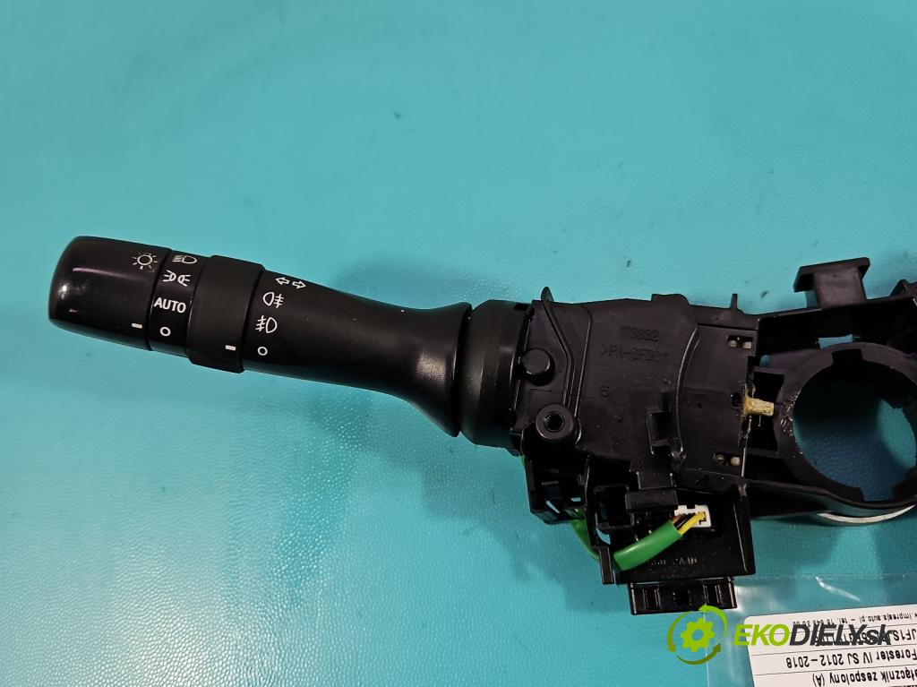 Subaru Forester IV SJ 2012-2018 2.0 BOXER 147 HP automatic 108 kW 1998 cm3 5- prepínač komplex: 173848 (Prepínacie páčky pod volantom)