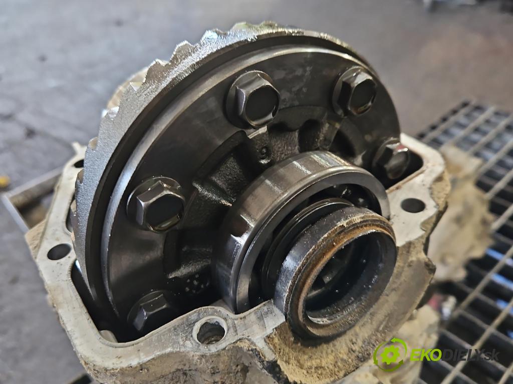 Honda CR-V I 1995-2001 2.0 16V 147 HP manual 108 kW 1973 cm3 5- Most: zadní: P6R 70191054