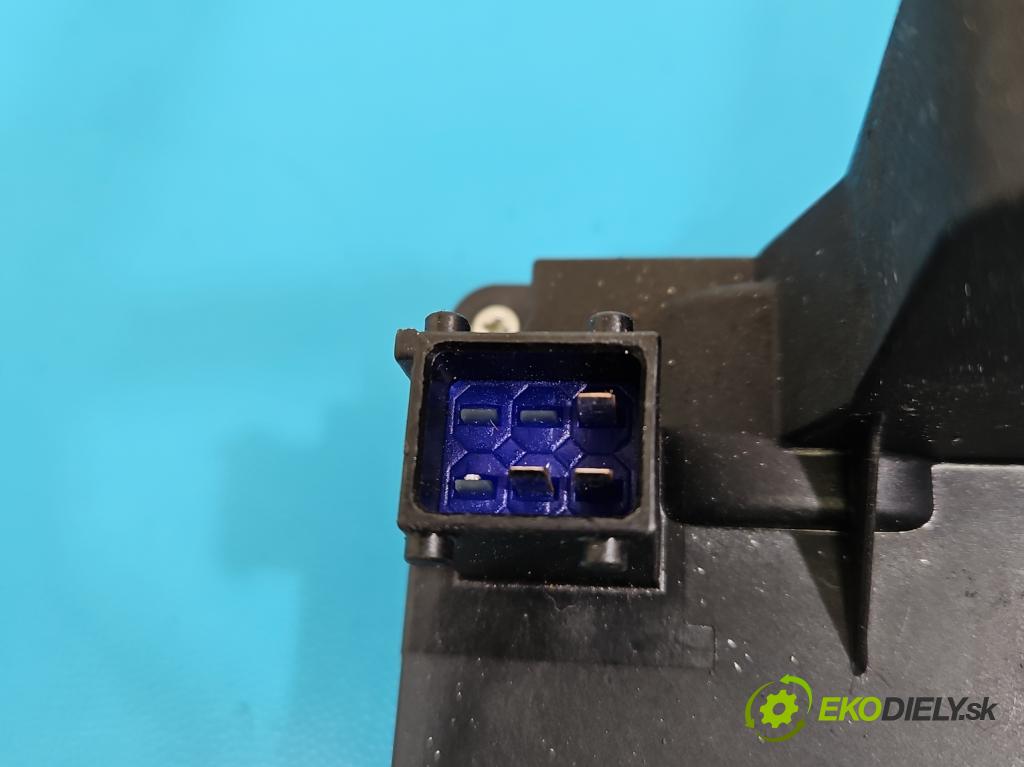 Renault Trafic II 2001-2014 1.9 dci 109 HP manual 80 kW 1870 cm3 5- zámok zadné pravý 8200020185