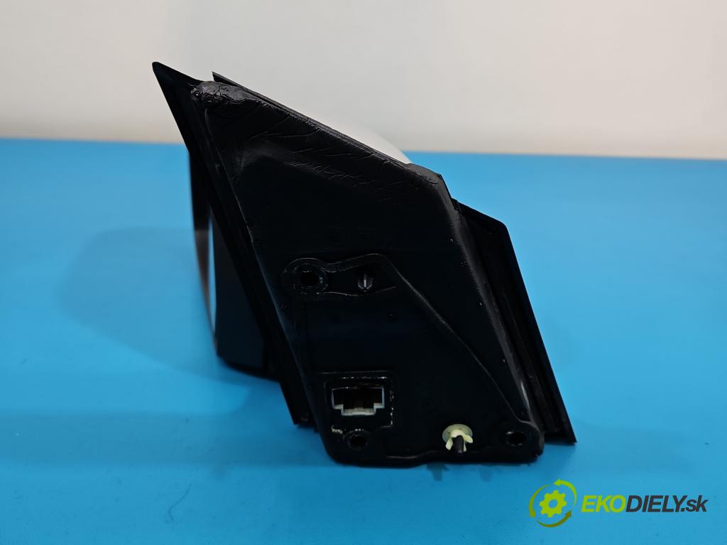 Ford Focus Mk3 2010-2018 1.6 16v IQDB: 105 HP manual 77 kW 1596 cm3 5- zrkadlo ľavé  (Kľučka dverí ostatné)