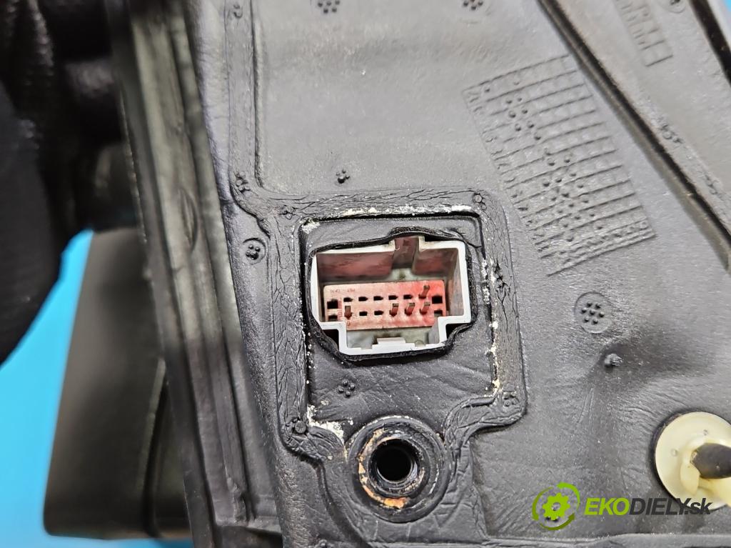 Ford Focus Mk3 2010-2018 1.6 16v IQDB: 105 HP manual 77 kW 1596 cm3 5- zrkadlo ľavé  (Kľučka dverí ostatné)