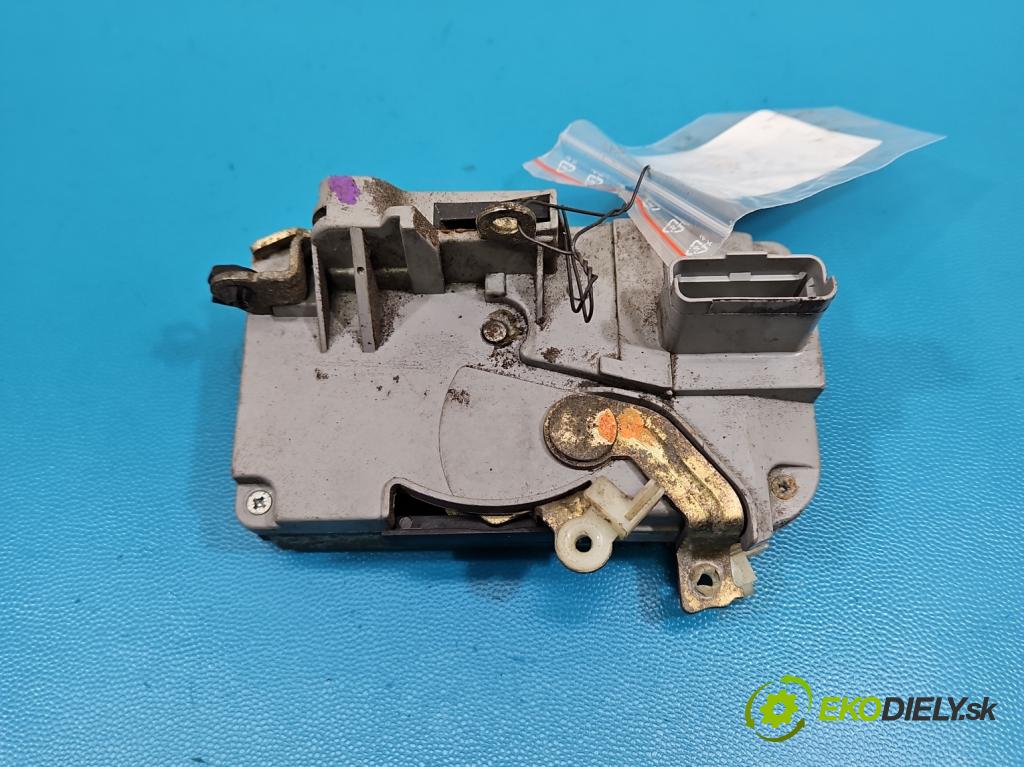 Peugeot 307 1.6 16V 109 HP manual 80 kW 1587 cm3 5- zámok predné ľavý