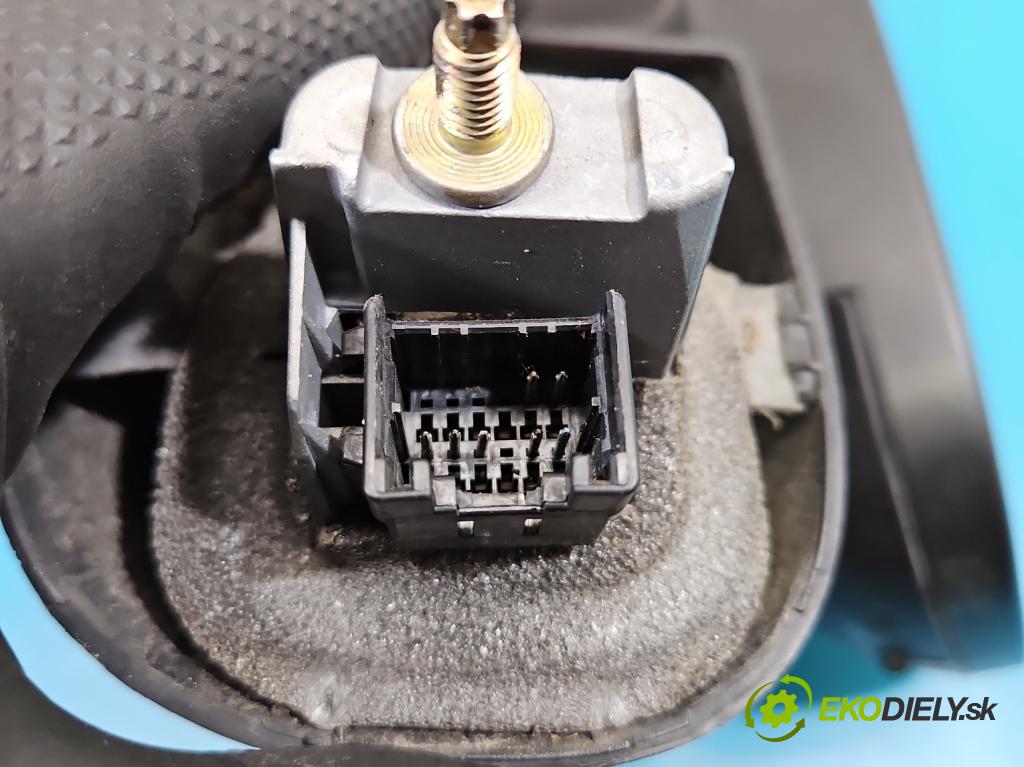 Renault Trafic II 2001-2014 1.9 dci 109 hp manual 80 kW 1870 cm3 5- zpětné zrcátko pravé  (Klika dveří ostatní)