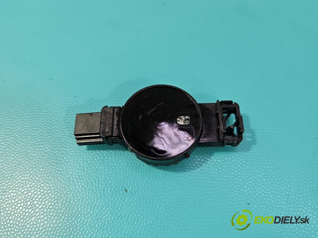 Fiat Tipo II 2015- 1.4 16V 95 HP manual 70 kW 1368 cm3 5- snímač déšť: 312942 (Snímač dažďa)