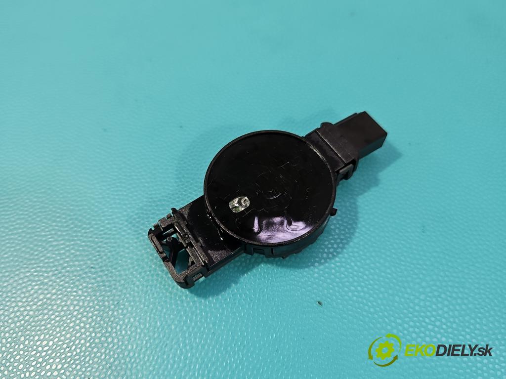 Fiat Tipo II 2015- 1.4 16V 95 HP manual 70 kW 1368 cm3 5- snímač déšť: 312942 (Snímač dažďa)