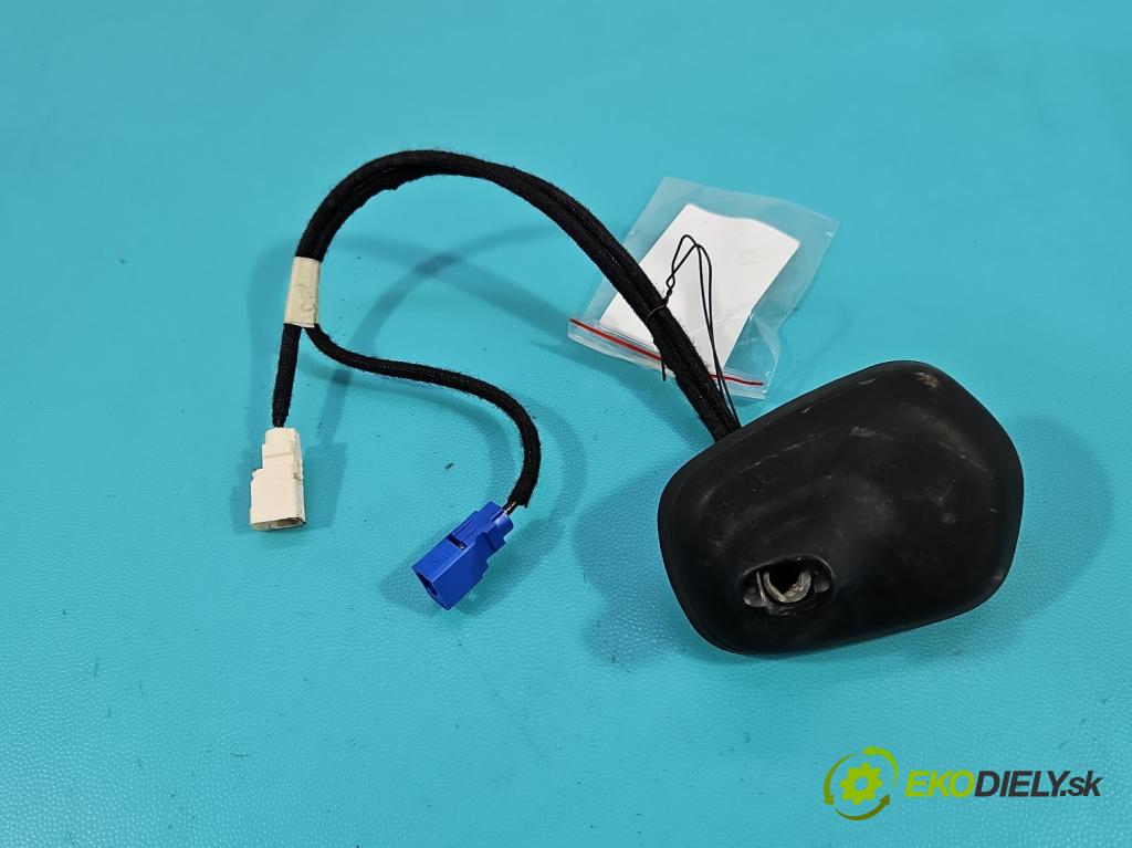 Fiat Tipo II 2015- 1.4 16V 95 HP manual 70 kW 1368 cm3 5- Antena 52082570