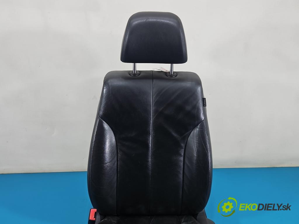 Vw Passat B6 2005-2010 2.0 tdi 136hp manual 100 kW 1968 cm3 5- Sedadlo levý  (Sedadlo)