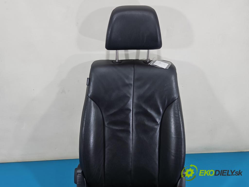 Vw Passat B6 2005-2010 2.0 tdi 136 HP manual 100 kW 1968 cm3 5- Sedačka pravý  (Sedadlo)
