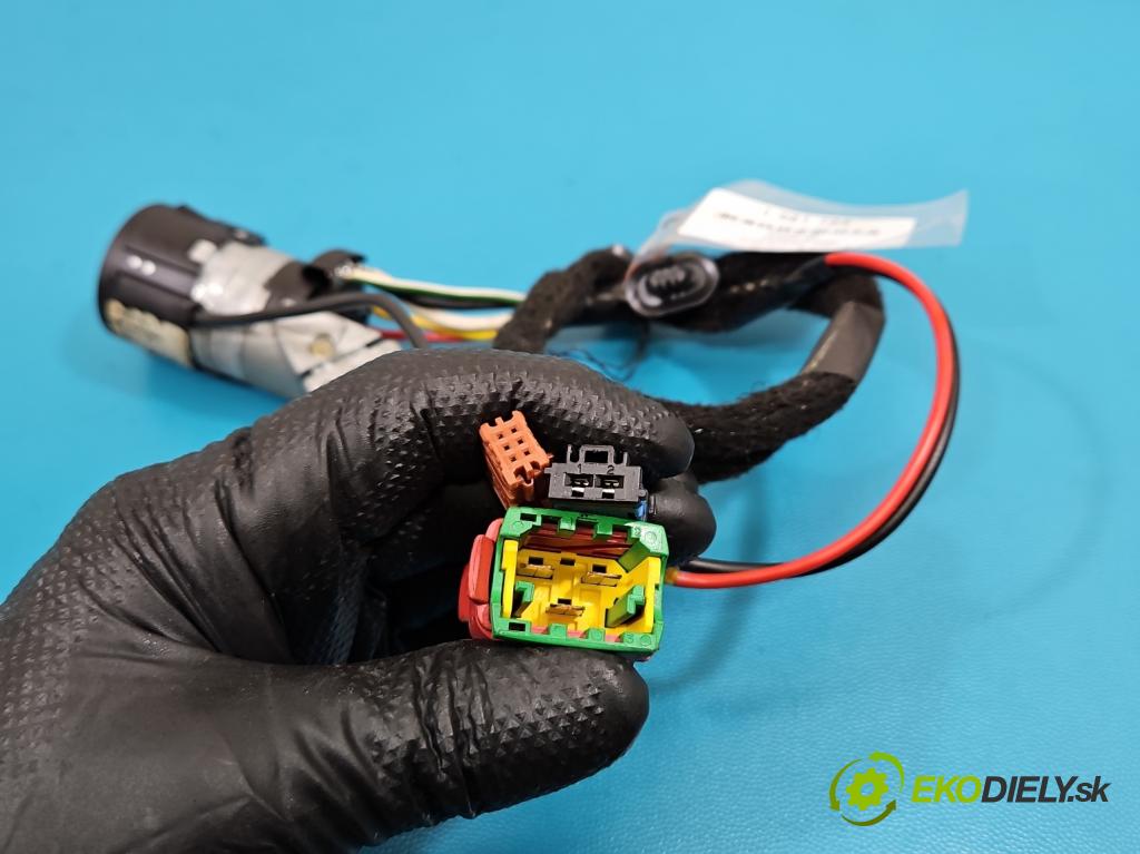 Peugeot 307 1.6 16V 109 HP manual 80 kW 1587 cm3 5- Spínačka  (Spínacia skrinka)