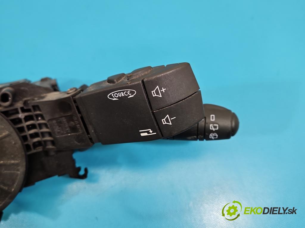 Renault Trafic II 2001-2014 1.9 dci 109 hp manual 80 kW 1870 cm3 5- Přepínač sdružený 8200009621 (Páčky pod volantem)