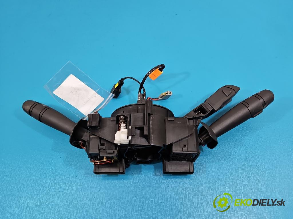 Renault Trafic II 2001-2014 1.9 dci 109 hp manual 80 kW 1870 cm3 5- Přepínač sdružený 8200009621 (Páčky pod volantem)