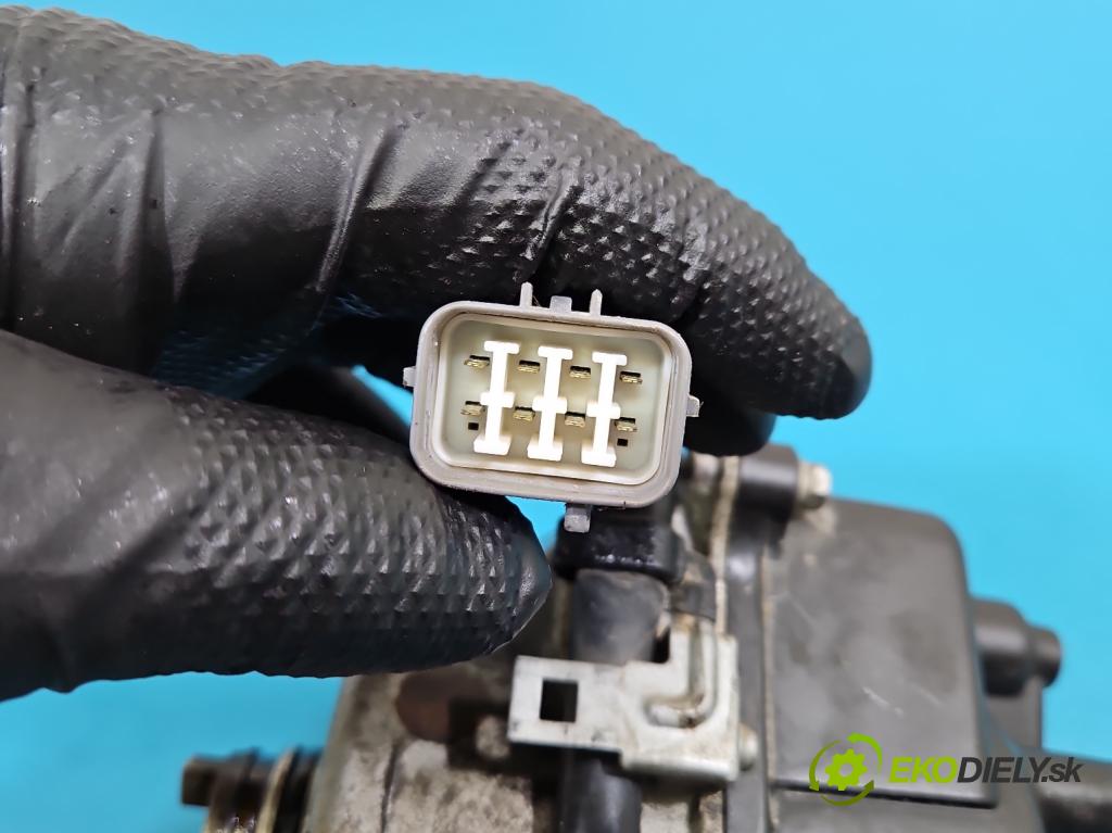 Honda CR-V I 1995-2001 2.0 16V 147 HP manual 108 kW 1973 cm3 5- rozdeľovač TD-74U (Rozdeľovač)