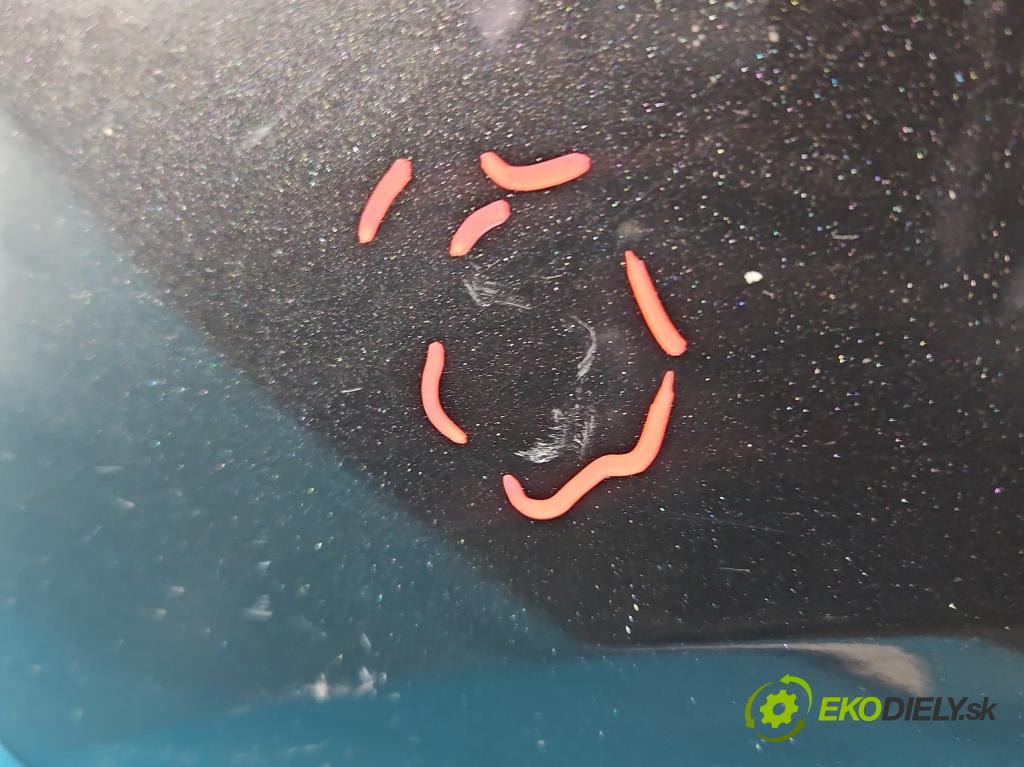 Renault Fluence 1.6 16V 110 HP manual 81 kW 1598 cm3 4- blatník predné ľavý  (Blatník predný ľavý)